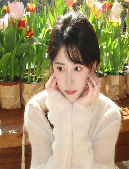 台湾女老师_女人喜欢快抽还是慢送呢